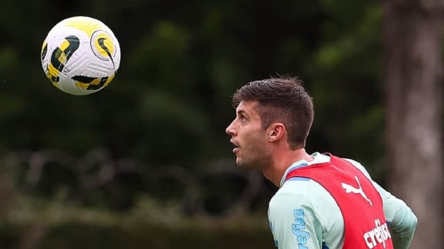 Kuscevic - Treino Palmeiras