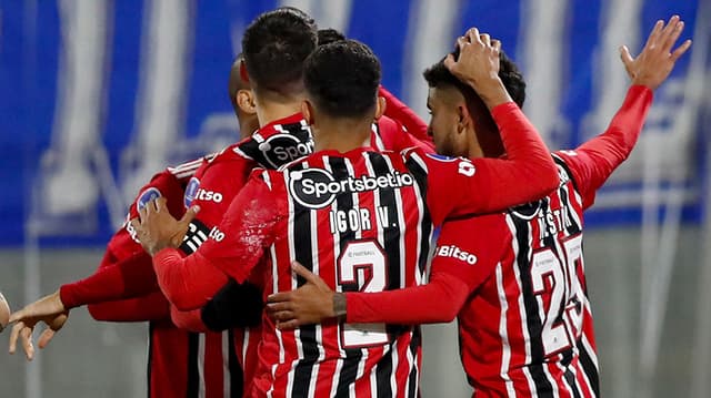 Universidad Catolica x São Paulo