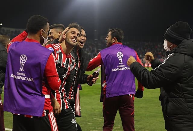 Universidad Católica x São Paulo - Calleri