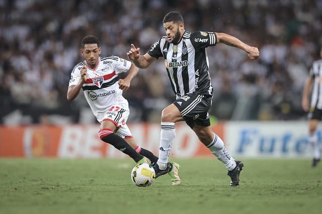 Atlético-MG x São Paulo - Hulk