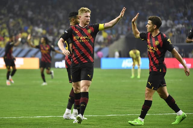 Manchester City x América do México - Kevin De Bruyne e Julián Álvarez