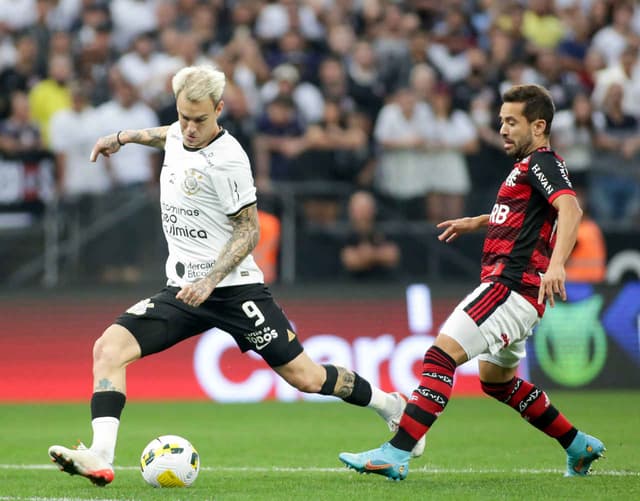 Corinthians x Flamengo - Róger Guedes e Éverton Ribeiro