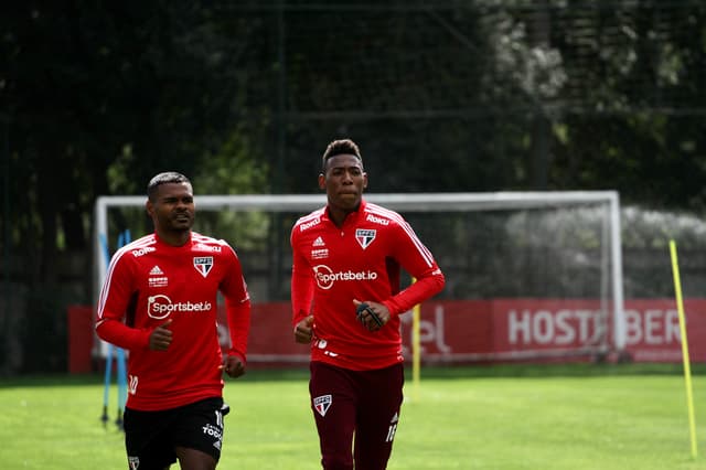 Treino São Paulo - Nikão e Léo