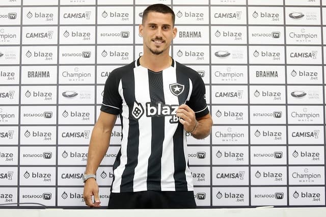 Gabriel Pires - Botafogo