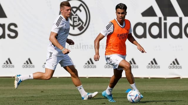 Toni Kroos e Reinier - Treino do Real Madrid