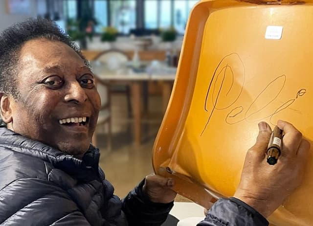 Pelé - cadeira do Pacaembu