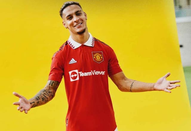 Antony pelo Manchester United