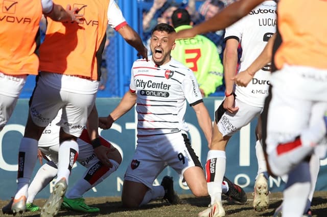 Vélez Sarsfield x Newell's Old Boys