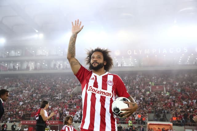 Apresentação de Marcelo no Olympiacos