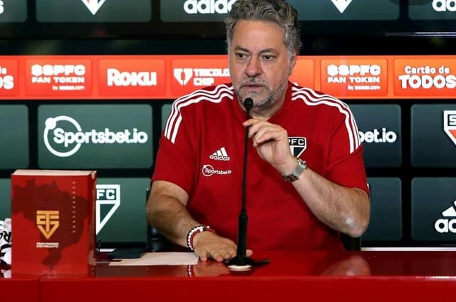 Julio Casares comparou o São Paulo com o Palmeiras