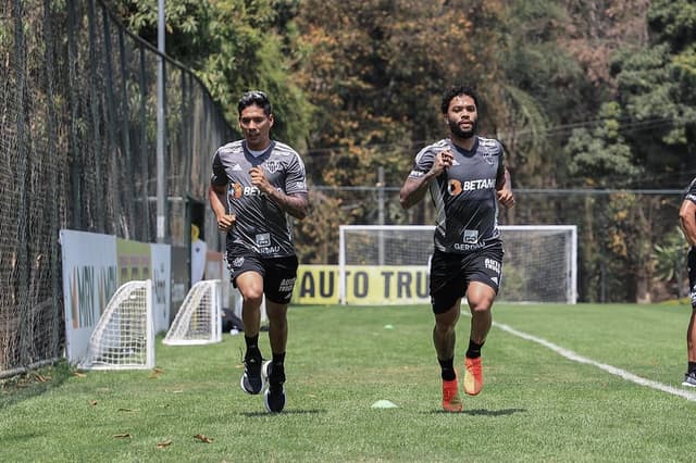 Zaracho e Otávio são dúvidas contra o Avaí