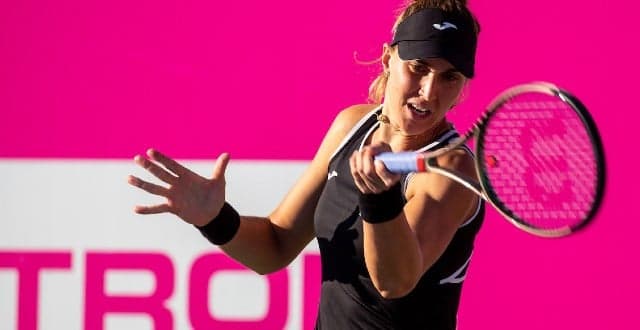 Bia Haddad Maia em ação no WTA de Portoroz