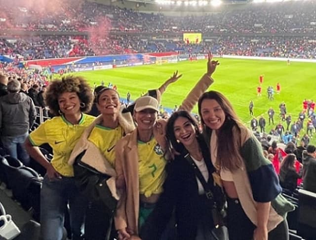 Famosos no jogo do Brasil