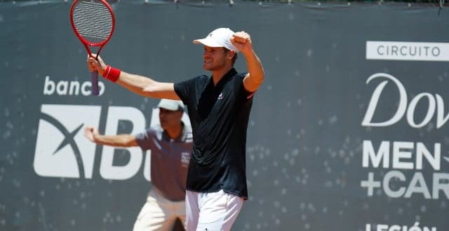 Yannick Hanfmann vibra após vitória na semi no Rio de Janeiro