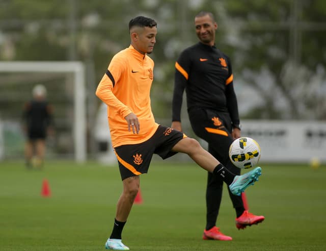 Adson - Treino Corinthians