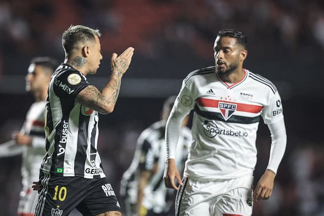 Vargas e Reinaldo - São Paulo x Atlético-MG - Brasileirão