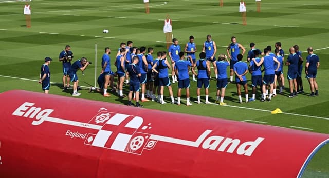 Treino da Inglaterra no Qatar