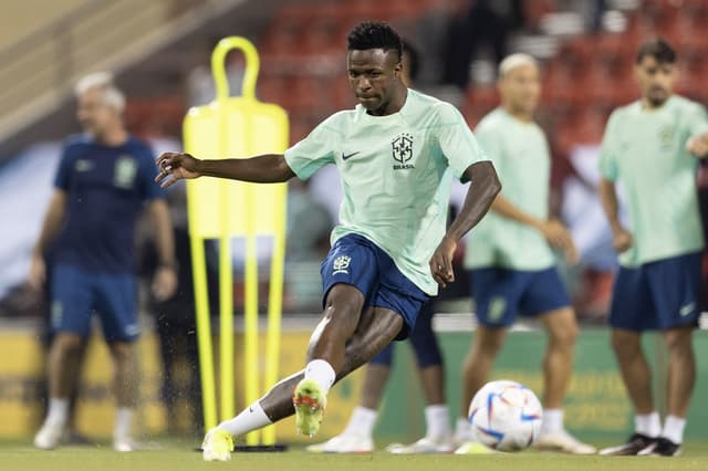 Treino da Seleção Brasileira em Doha - 23/11 - Vini Jr