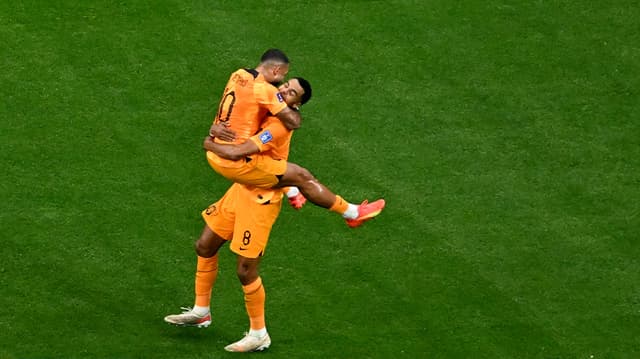 Depay e Gakpo - Holanda