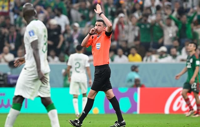 Michael Oliver