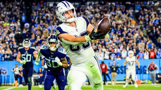 O tight end Dalton Schultz foi o grande destaque da vitória dos Cowboys