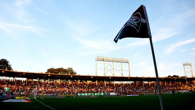 Estádio Raulino de Oliveira, em Volta Redonda - Fluminense