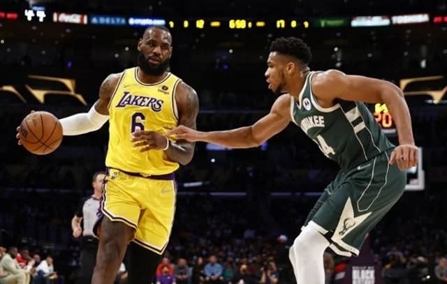 LeBron James Giannis Antetokounmpo