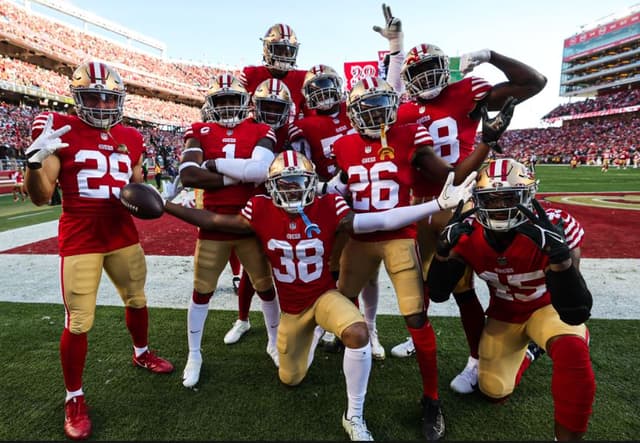 San Francisco 49ers vai jogar a final da NFC contra o Philadelphia Eagles