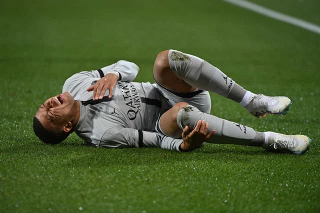 Mbappé lesionado