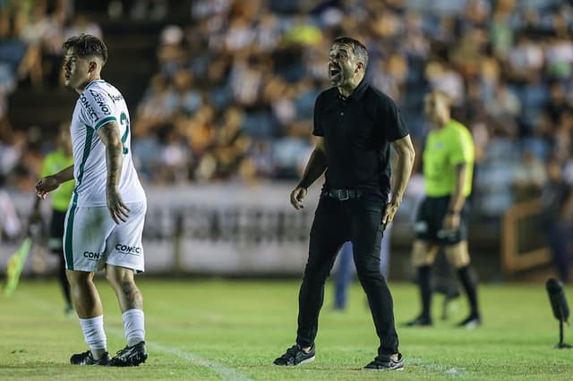 Eduardo Coudet - Atlético MG x Ipatinga