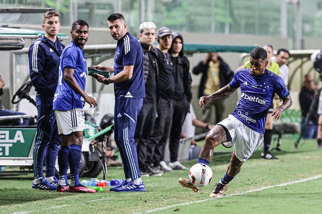 Pezzolano - Cruzeiro x Pouso Alegre