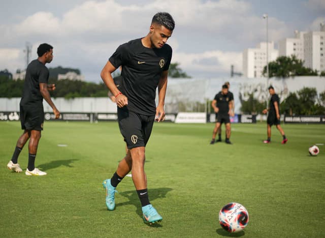 Fausto Vera - Treino Corinthians 08/02