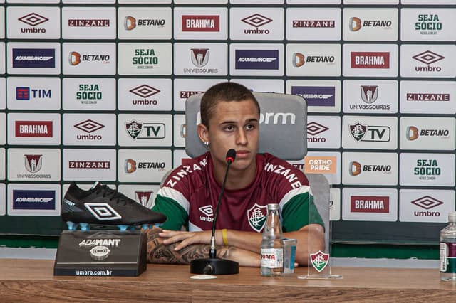 Arthur - Fluminense - Coletiva