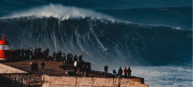 O Gigantes de Nazaré é uma das principais competições de surfe de ondas gigantes do mundo