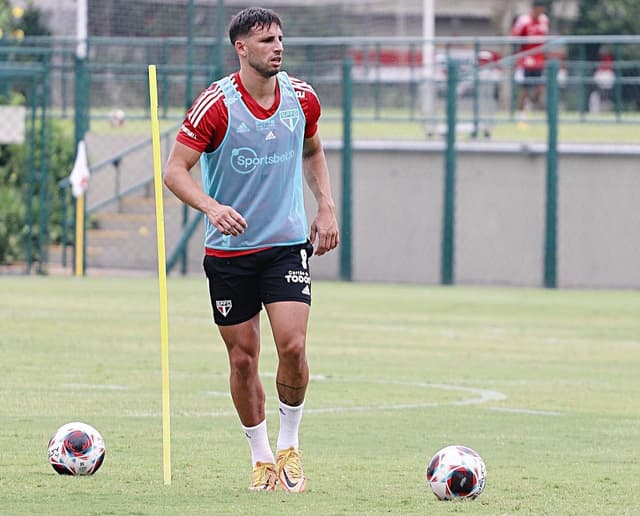 Calleri treino