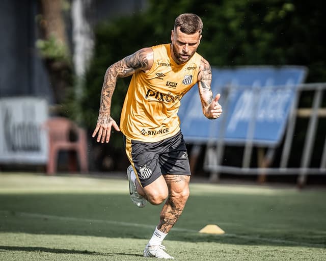 Lucas Lima - Treino Santos