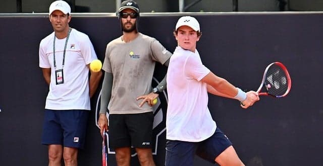 João Fonseca durante treino no Rio Open