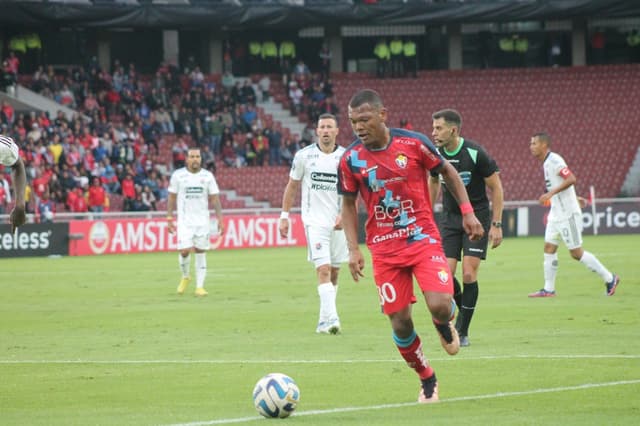 El Nacional x Independiente Medellin pela Libertadores