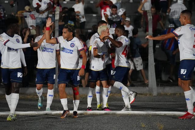 Camboriú x Bahia - Gol do Biel