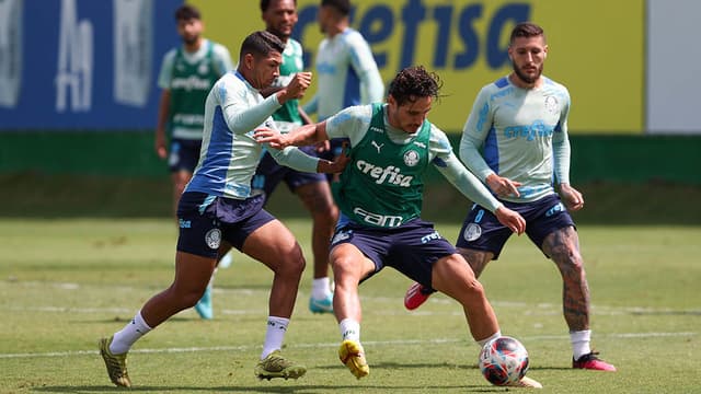 Zé Rafael, Raphael Veiga e Rony