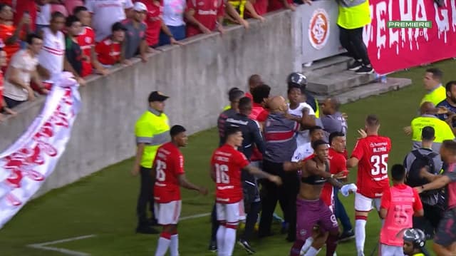 Internacional x Caxias - confusão após o jogo