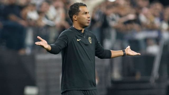 Fernando Lázaro - Corinthians