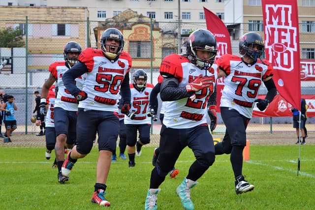 Pouso Alegre Gladiadores busca uma vaga nas semifinais do Gerais Bowl