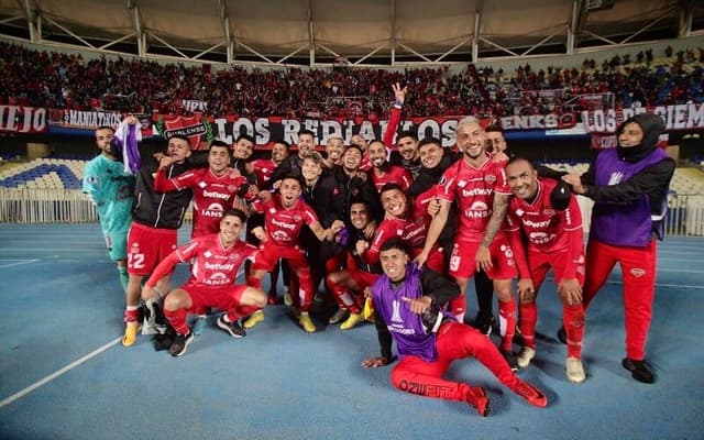 nublense-de-chillan-para-a-primeira-vitoria-na-libertadores-Futebol-Latino-aspect-ratio-512-320