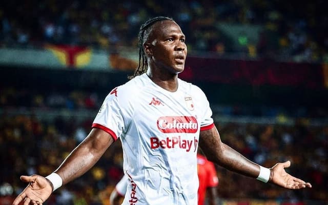 rodallega-denuncia-racismo-em-jogo-da-sul-americana-Futebol-Latino-aspect-ratio-512-320