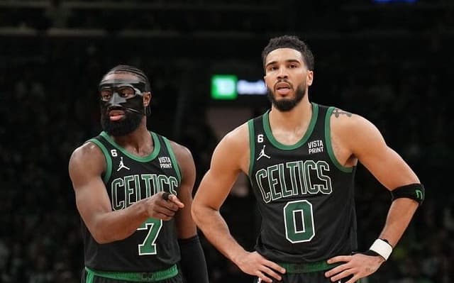 Jaylen-Brown-Jayson-Tatum-aspect-ratio-512-320