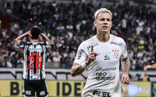 Roger-Guedes-Corinthians-Atletico-Brasileirao-scaled-aspect-ratio-512-320