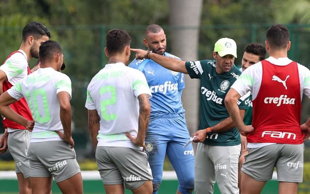 abel_grupo_treino_palmeiras-aspect-ratio-512-320