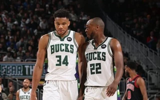 Giannis-Antetokounmpo-Khris-Middleton-aspect-ratio-512-320