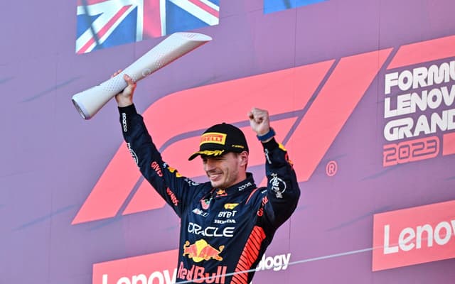 Max-Verstappen-GP-do-Japao-scaled-aspect-ratio-512-320